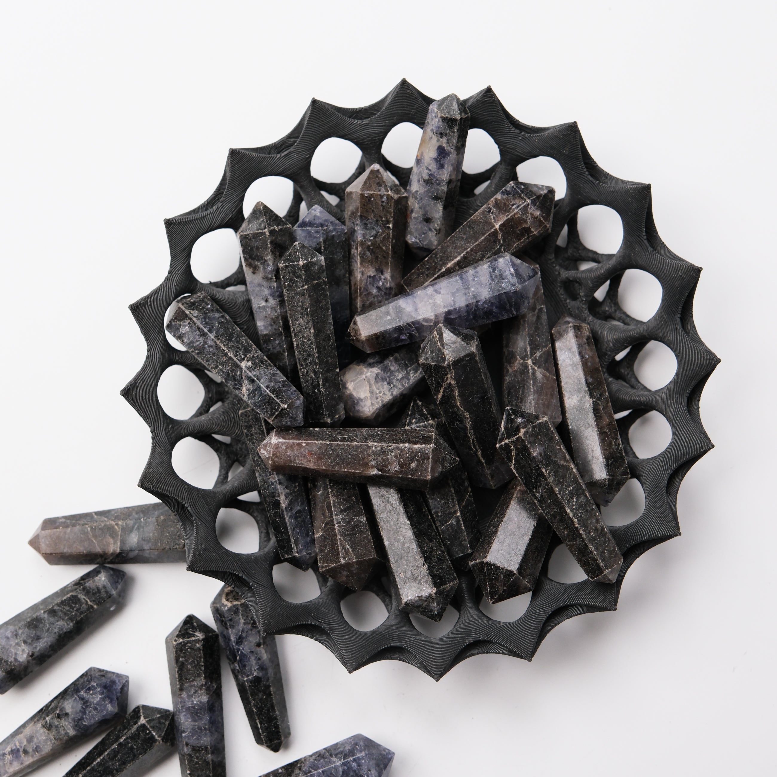 Noctis Studio Iolite Double Gridding Point, a professional gridding tool with dual tips for precise craftwork.