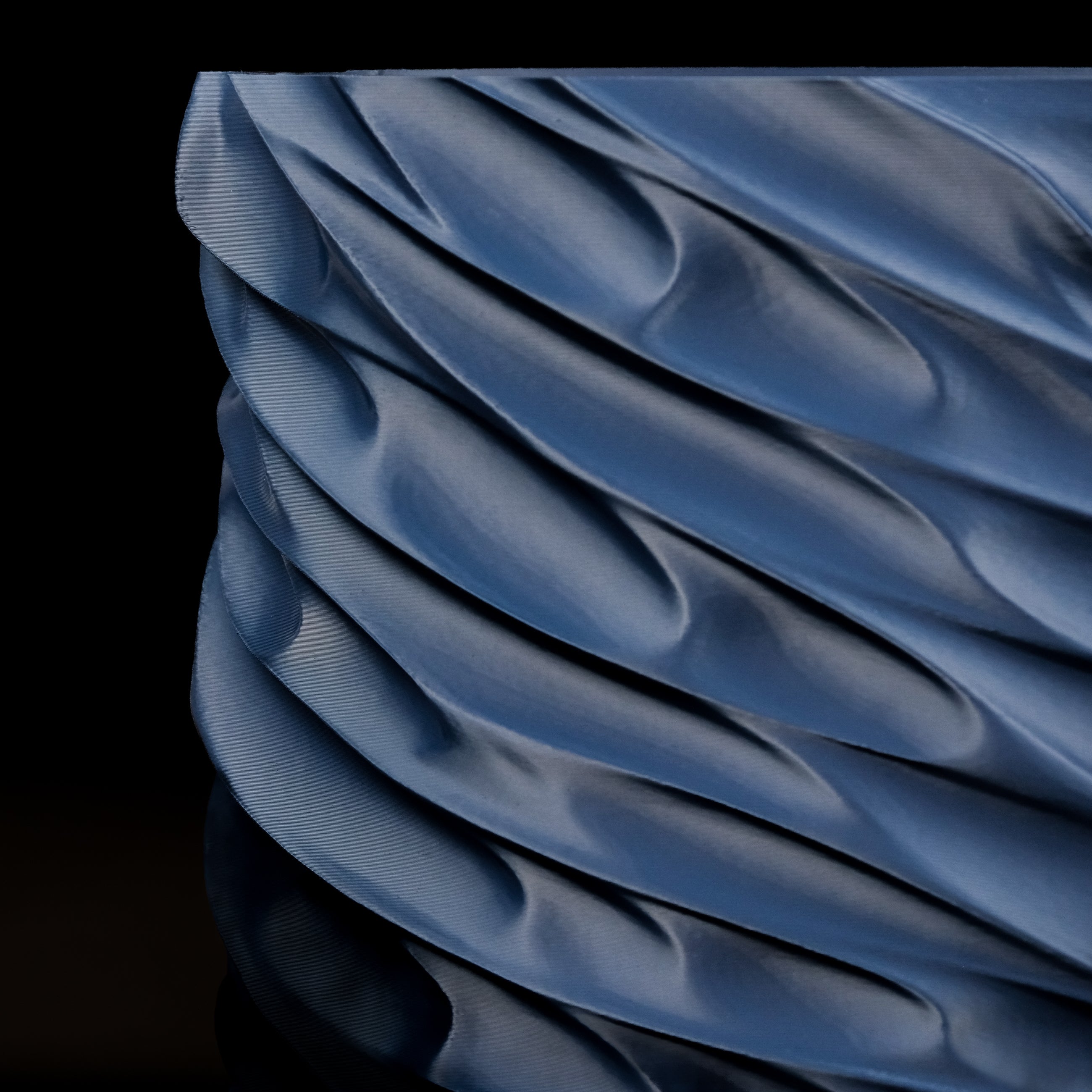 Modern Machine Torsion Ellipse Vase, stylish ceramic vase with twisted elliptical design, perfect for contemporary home decor.