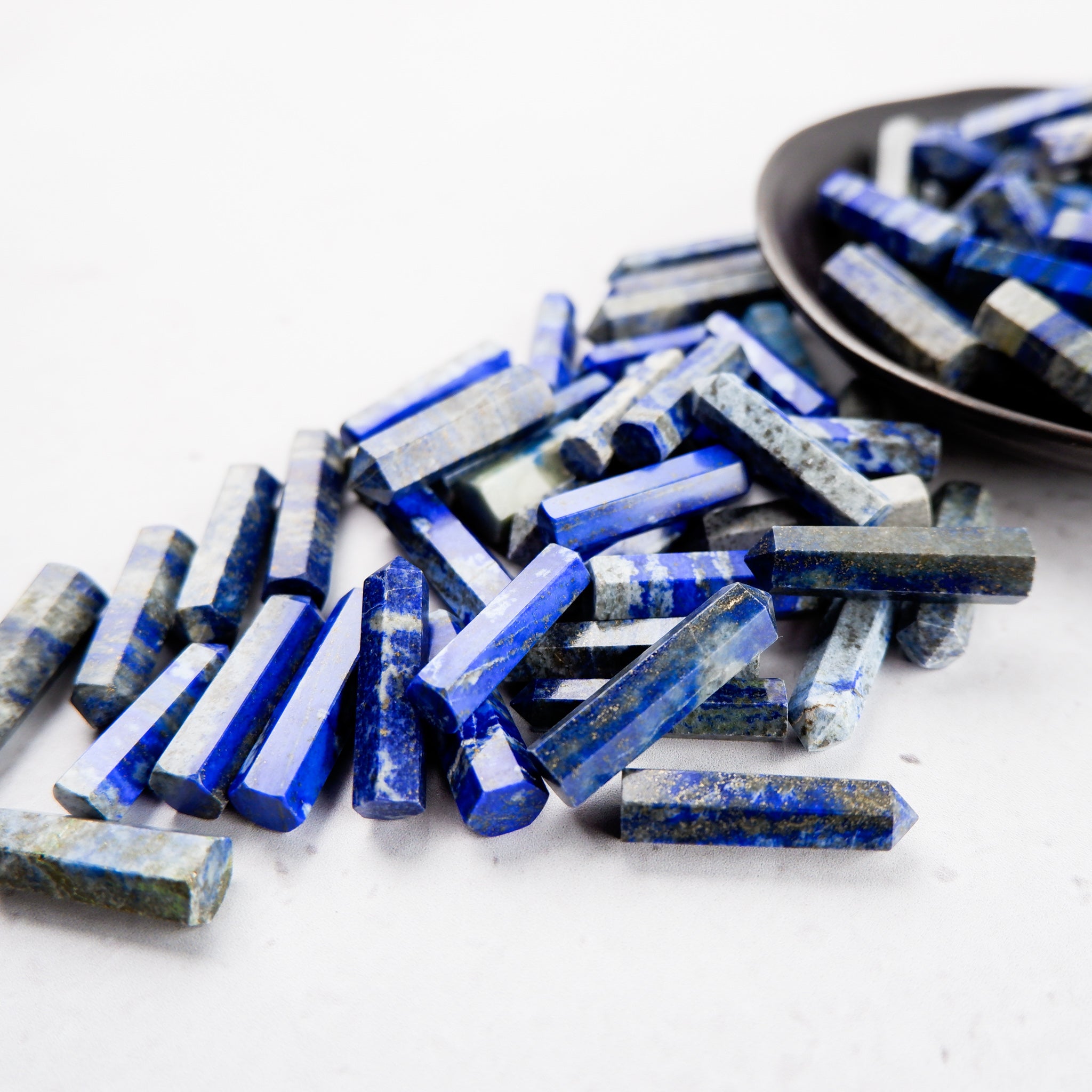 Lapis single gridding point by Noctis Studio, a precision tool for jewelry design, featuring intricate lapis gemstone details.