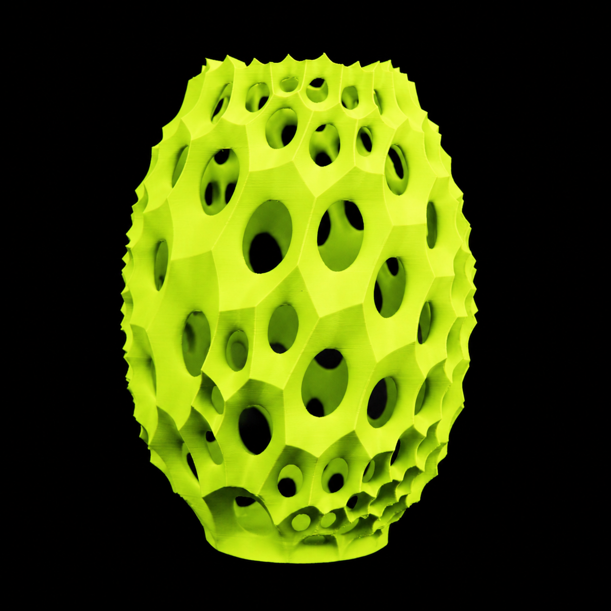 Modern Machine lattice vase with a geometric, open lattice design, suitable for floral arrangements or decorative display.