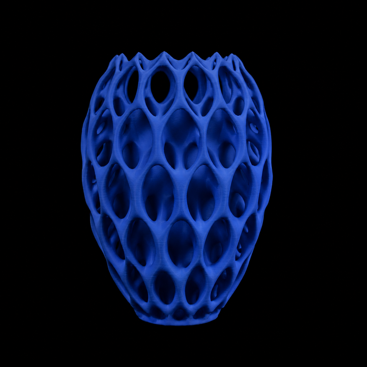 Modern Machine Nest Vase with a sleek, minimalist design, featuring a smooth ceramic surface and elegant shape.